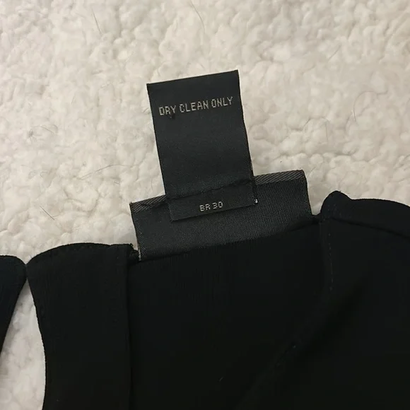 Banana Republic - Picture 3 of 3